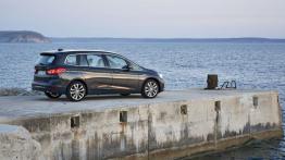 BMW 220d xDrive Gran Tourer (2015) - prawy bok