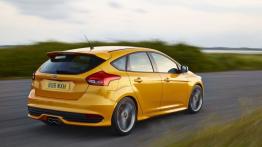 Ford Focus III ST Hatchback Facelifting (2015) - widok z tyłu