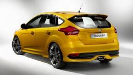 Ford Focus III ST Hatchback Facelifting (2015) - tył - reflektory wyłączone