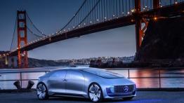 Mercedes F 015 Luxury in Motion Concept (2015) - widok z przodu