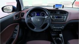 Hyundai i20 II Hatchback (2015) - kokpit