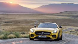 Mercedes AMG GT (2015) - widok z przodu