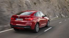 BMW X4 (2015) - widok z tyłu