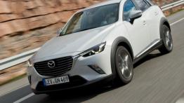 Mazda CX-3 SKYACTIV-G (2015) - widok z przodu