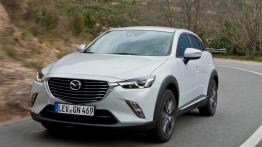 Mazda CX-3 SKYACTIV-G (2015) - widok z przodu