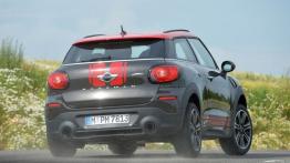 Mini Paceman John Cooper Works (2015) - widok z tyłu