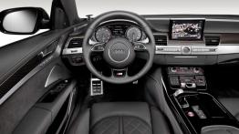 Audi S8 Plus (2016) - kokpit