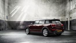 Mini Clubman II Cooper S (2016) - widok z tyłu