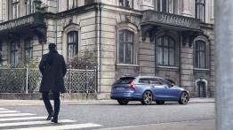 Volvo V90 R-Design (2016) - widok z ty?u