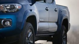 Toyota Tacoma II Facelifting (2016) - bok - inne ujęcie