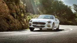  Fiat 124 Spider (2017) - widok z przodu