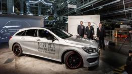 Mercedes CLA Shooting Brake (X117) - taśma produkcyjna