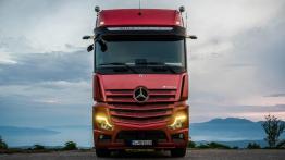 Mercedes Actros 2018 - widok z przodu