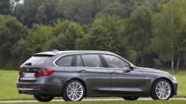 BMW 328i Touring (F31) - prawy bok