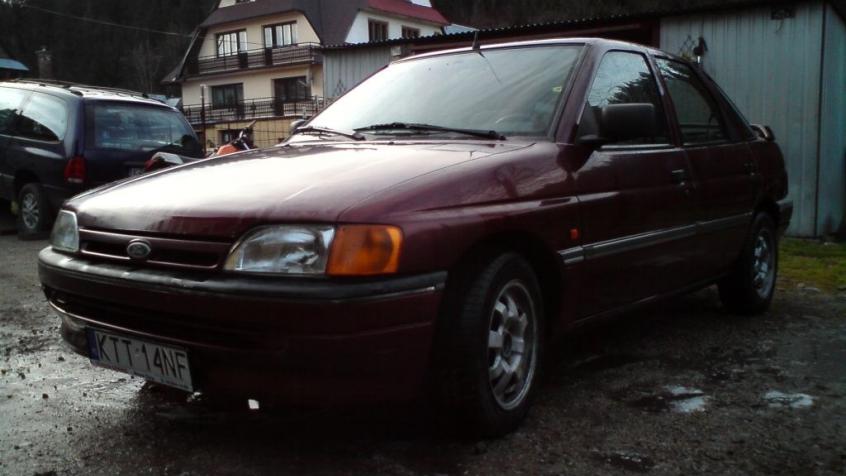 Ford Escort V Hatchback 2.0 RS 150KM 110kW 1991-1992