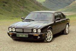 Jaguar XJR II