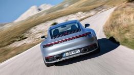 Porsche 911 Carrera (2019) - widok z ty?u