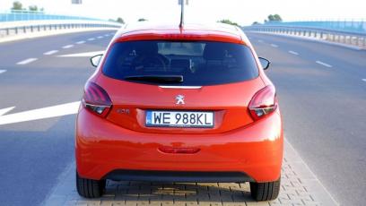 Peugeot 208 I Hatchback 5d Facelifting