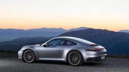 Porsche 911 Carrera (2019) - lewy bok