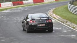 Nissan GT-R 2013 - widok z tyłu