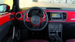 Volkswagen Beetle 2012 - kokpit