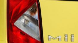 Seat Mii 2012 - lewy tylny reflektor - wyłączony