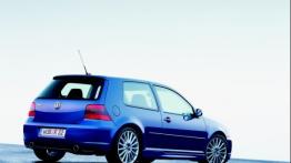 Volkswagen Golf R32 - widok z tyłu