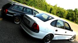 Opel Vectra B Sedan 1.8 16V ECOTEC 125KM 92kW 2000-2002