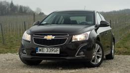 Chevrolet Cruze Sedan 1.8 141KM - galeria redakcyjna 2 - widok z przodu