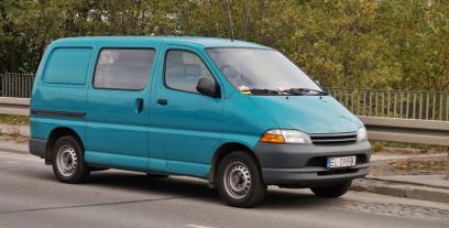 Toyota Hiace V Van krótki 2.5 D-4D 95KM 70kW 2004-2012