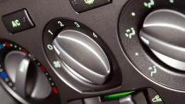 Mazda 2 - panel sterowania wentylacją i nawiewem