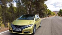 Honda Civic 2012 - widok z przodu