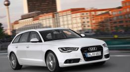 Audi A6 Avant V6 TDI 2012 - przód - reflektory włączone