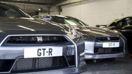 Nissan GT-R 2013 - grill