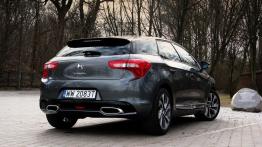 Citroen DS5 2.0 HDi 163KM - galeria redakcyjna - widok z tyłu