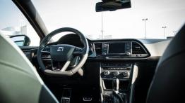 Seat Leon III Cupra 5d - galeria redakcyjna (2) - kokpit