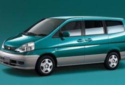 Nissan Serena II