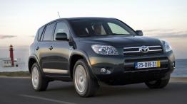 Toyota RAV4 2006 - widok z przodu