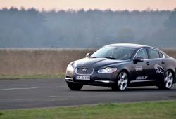 Jaguar XF I Sedan 5.0 V8 R 510KM 375kW 2009-2011 - Oceń swoje auto