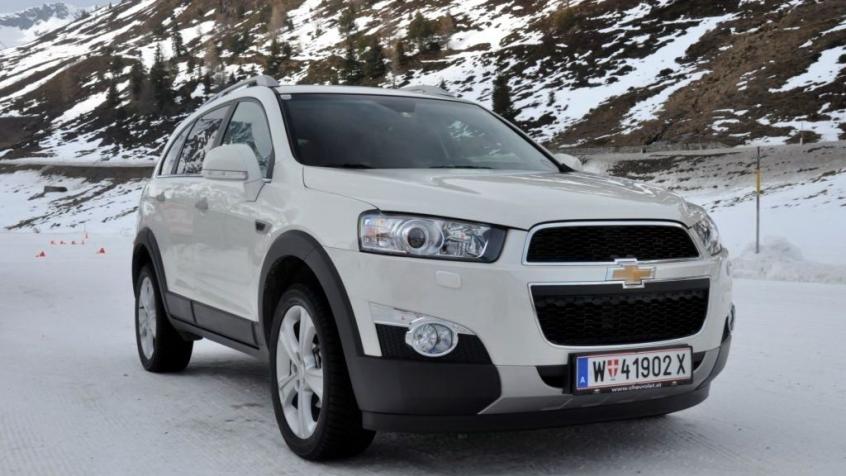 Chevrolet Captiva II SUV 2.4 DOHC 167KM 123kW 2011-2012