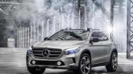 Mercedes GLA Concept (2013) - widok z przodu