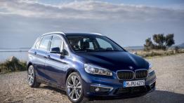 BMW 225i xDrive Active Tourer (2014) - widok z przodu