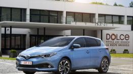 Toyota Auris II Hatchback Facelifting Hybrid (2015) - lewy bok