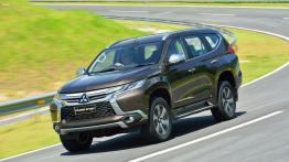 Mitsubishi Pajero Sport (2016) - widok z przodu