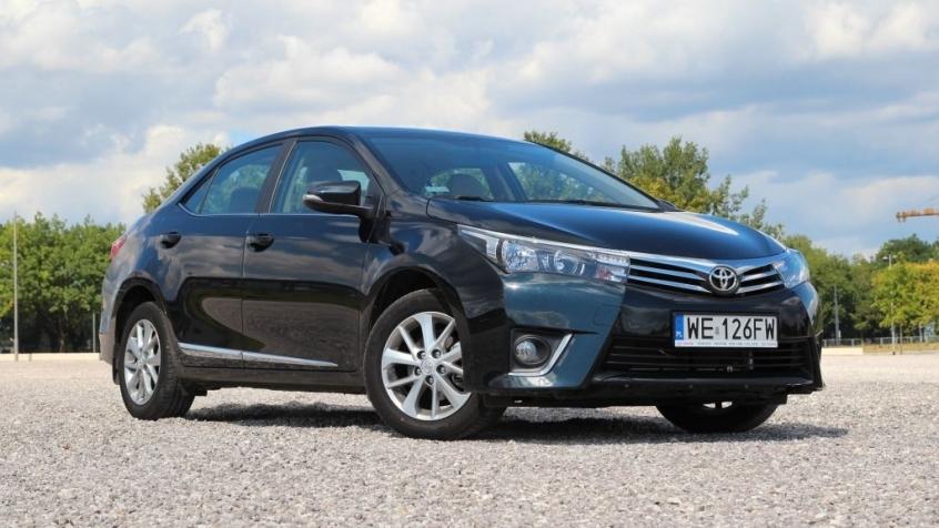 Toyota Corolla XI Sedan 1.4 D-4D 90KM 66kW 2013-2016