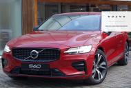 Volvo S60 III Sedan Facelifting 2.0 B5 250KM 2024