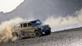 Mercedes G63 AMG 6x6 (2013) - prawy bok