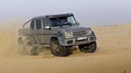 Mercedes G63 AMG 6x6 (2013) - prawy bok