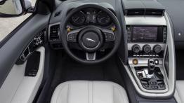 Jaguar F-Type V6S Rhodium Silver - kokpit