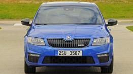 Skoda Octavia III RS Liftback (2013) - widok z przodu